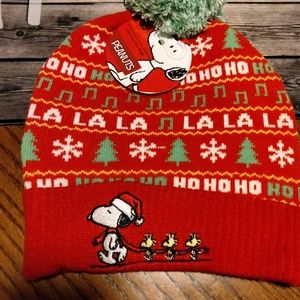 Snoopy Christmas beanie